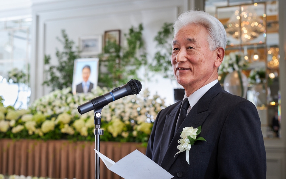 お別れの会の当日の流れ お別れの会 日比谷花壇のお別れナビ お別れの会の当日の流れ お別れの会 日比谷花壇のお別れナビ