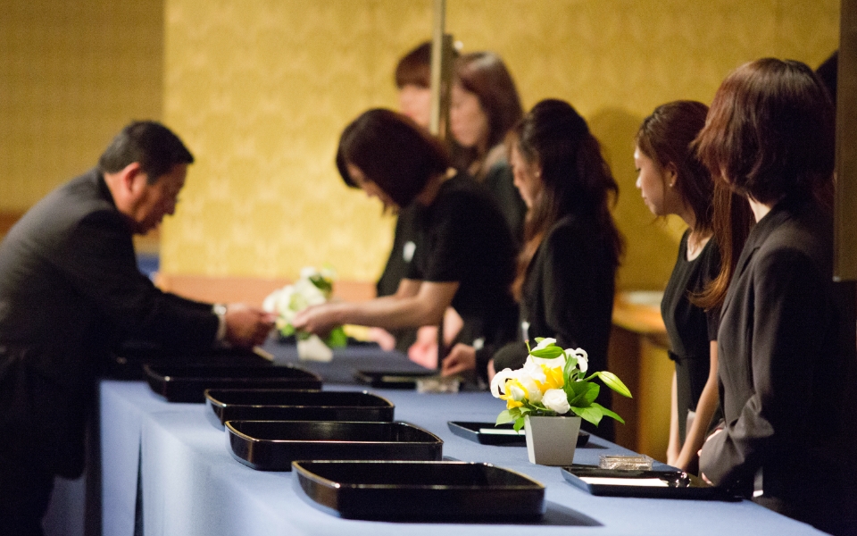 お別れの会の当日の流れ お別れの会 日比谷花壇のお別れナビ お別れの会の当日の流れ お別れの会 日比谷花壇のお別れナビ