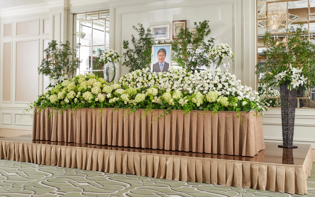 ホテルで行うお別れの会 500名 プラン 日比谷花壇のお別れナビ